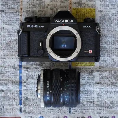 Cámara analógica Yashica FX-3 Super 2000 - miniatura 3