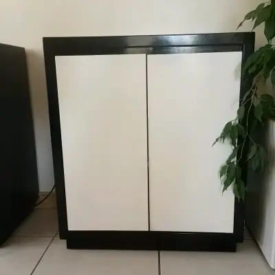 Juego de muebles de almacenamiento blanco y negro - miniatura 2
