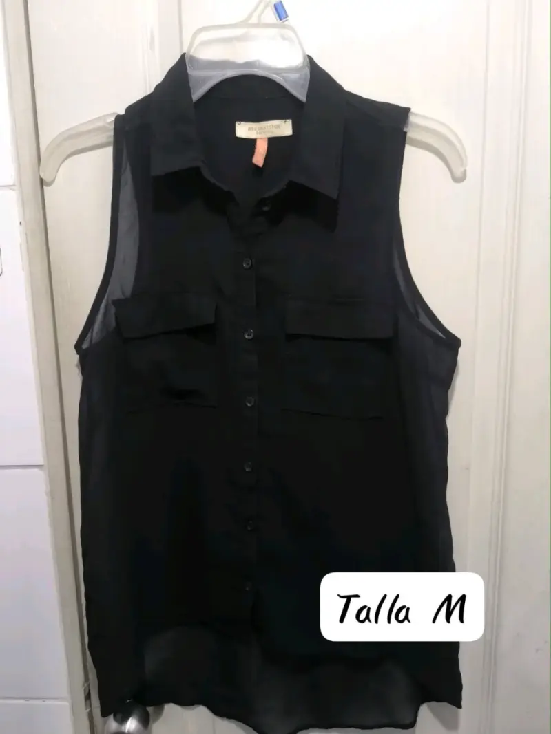 Blusa sin mangas negra talla M