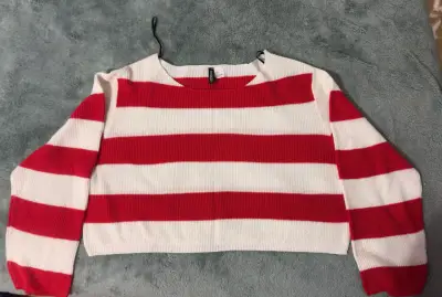 Suéter H&M talla L con detalle - miniatura 1