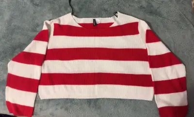 Suéter H&M talla L con detalle - miniatura 2