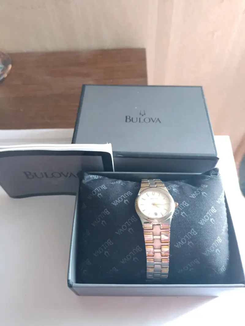 Reloj Bulova de acero inoxidable - 4