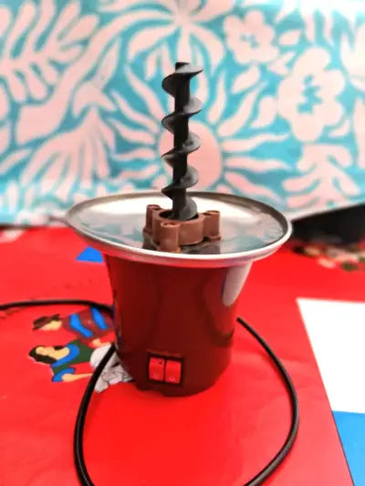 Fuente de Chocolate Eléctrica Compacta - miniatura 2