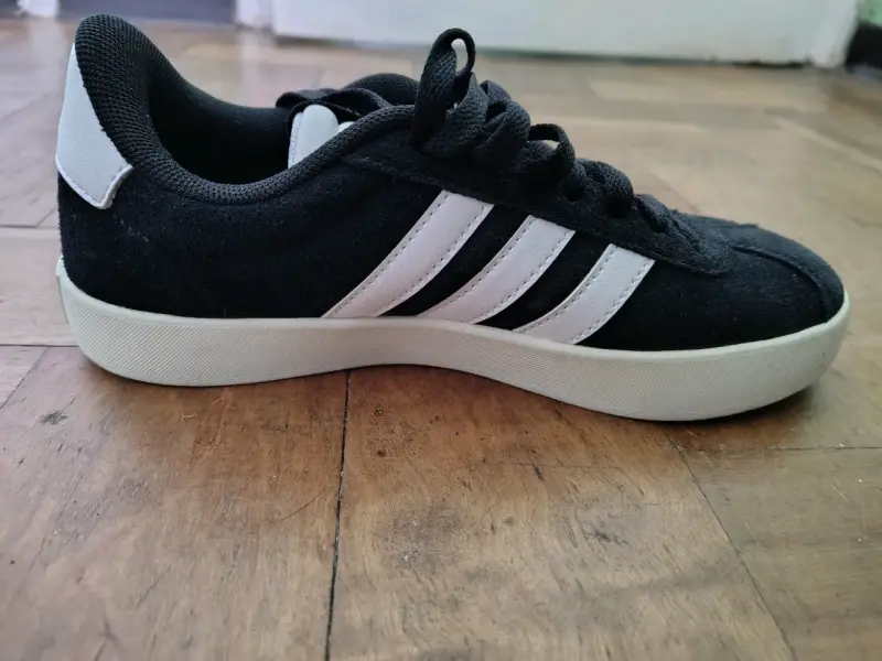 Zapatillas deportivas negras Adidas para mujer - 1