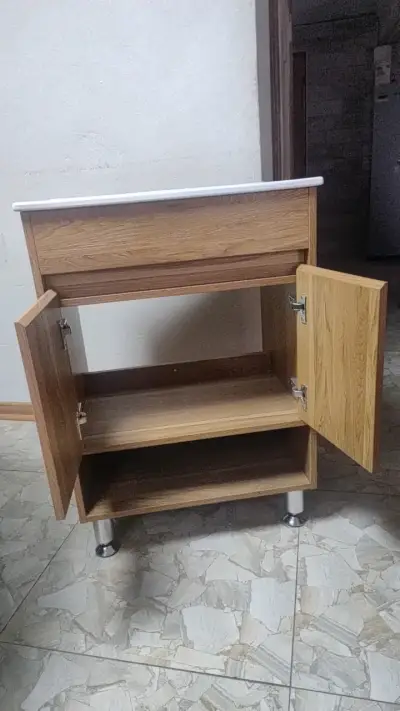 Vanitorio de baño con mueble de madera - miniatura 2