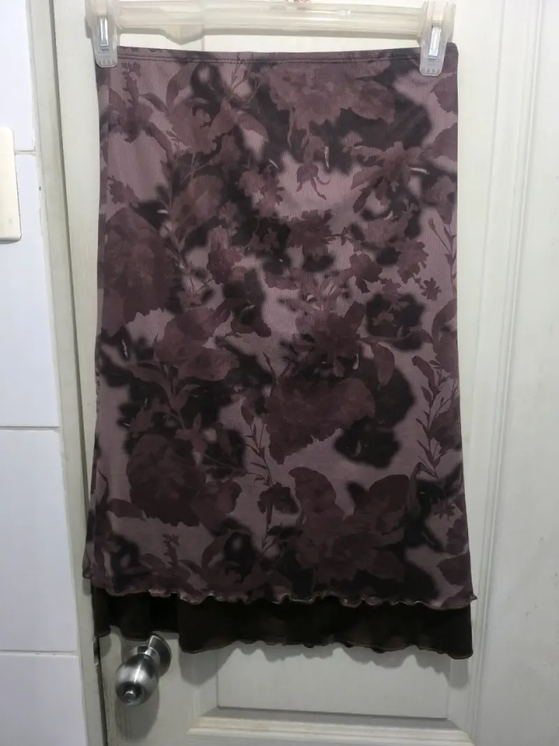 Falda floral con diseño elegante