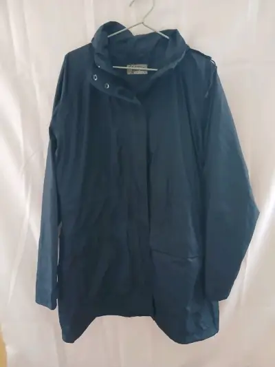 Chaqueta impermeable azul para mujer - miniatura 1