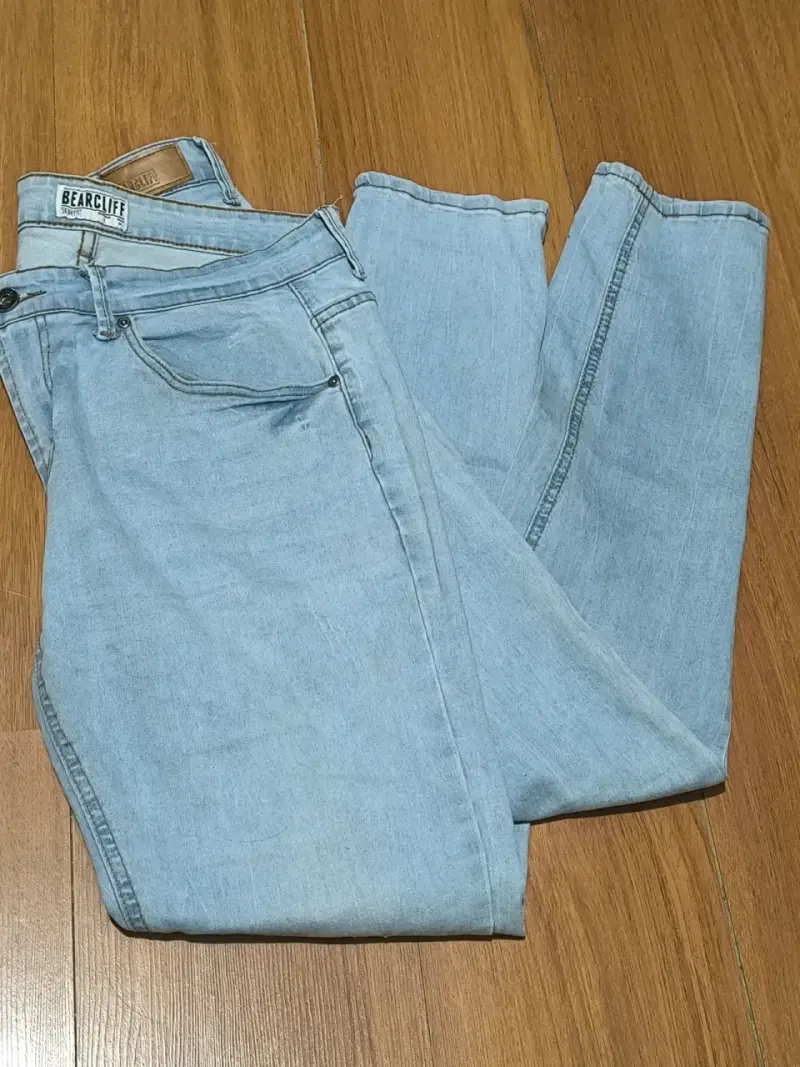 Jeans celestes Bearcliff para mujer