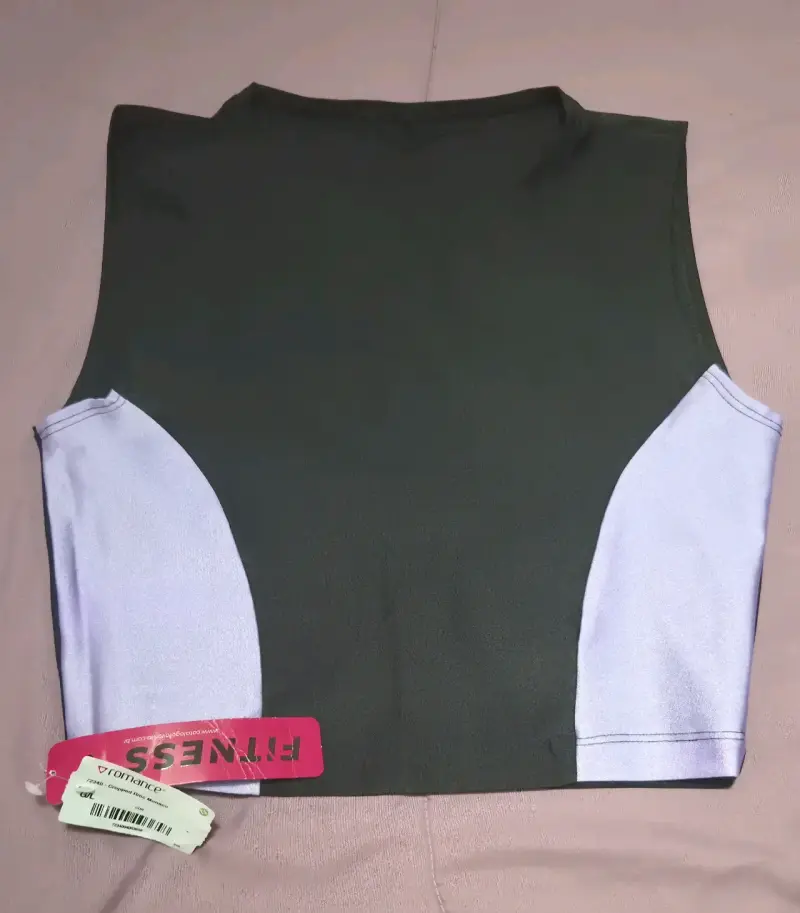Conjunto deportivo sin mangas negro y lila - 1