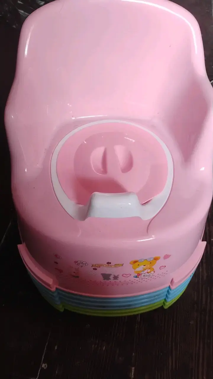 Bacinica infantil rosa con diseño de osito - 1