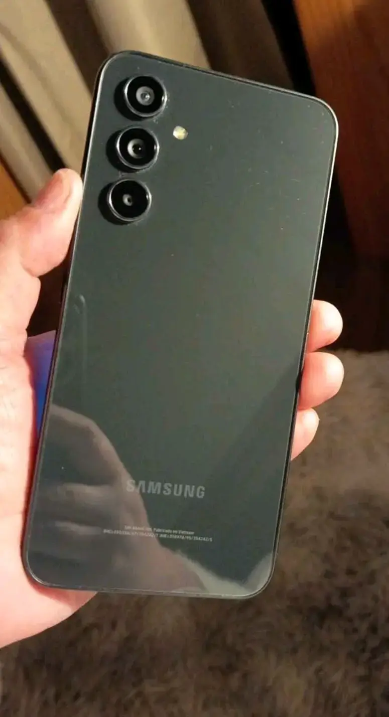 Smartphone Samsung Galaxy A54 en buen estado - 2