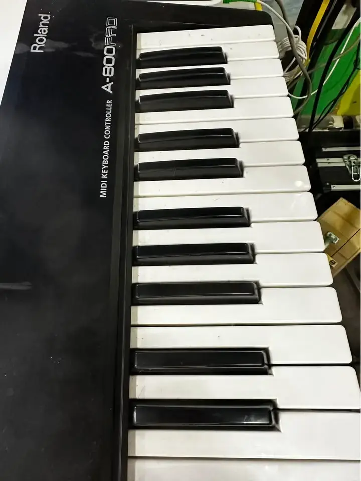 Teclado MIDI Roland A-800PRO con Controlador - 4