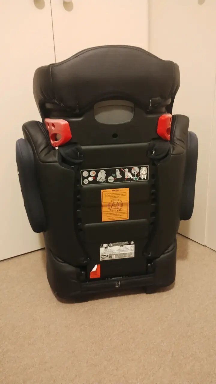 Silla de Auto Infanti Negra con Protección Lateral - 2