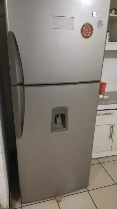 Refrigerador Fensa Smart Freeze con dispensador de agua - miniatura 1