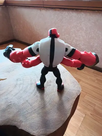 Figura de acción de Ben 10 Cuatrobrazos - miniatura 2