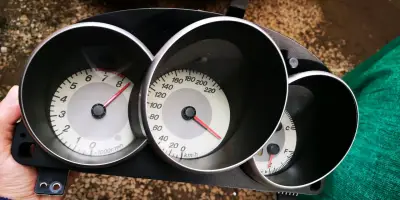 Tablero instrumentos sinoptico Mazda 3 - miniatura 1