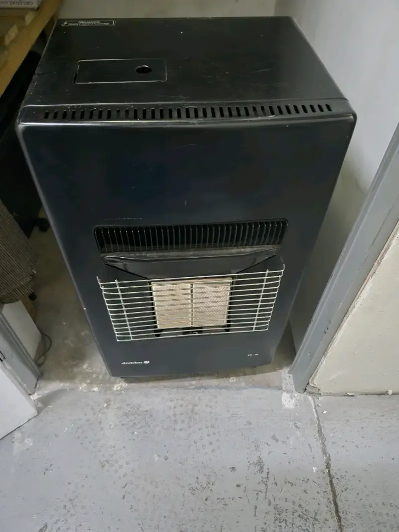 Estufa a gas infrarroja Sindelen negra - 4