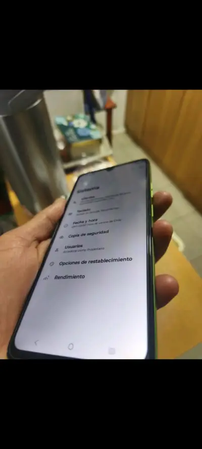 Smartphone Motorola verde en buen estado - miniatura 1