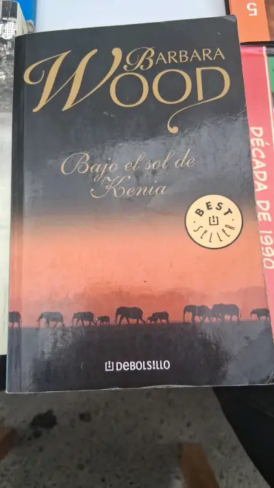 Libro Bajo el Sol de Kenia de Barbara Wood - miniatura 1