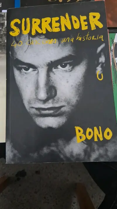 Libro 'Surrender' de Bono en buen estado - miniatura 1