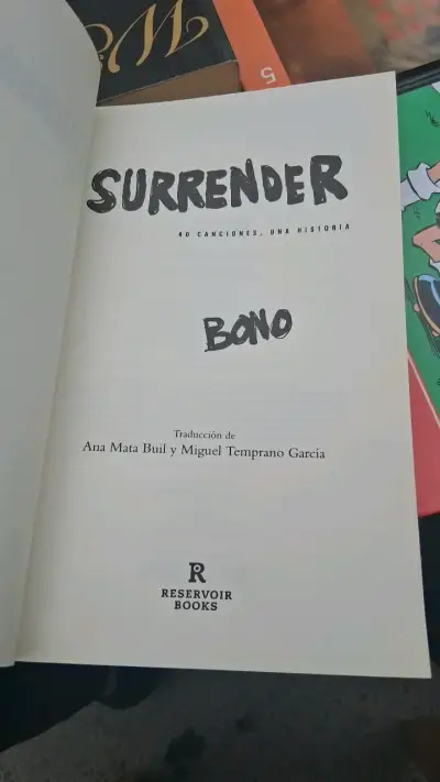 Libro 'Surrender' de Bono en buen estado - miniatura 3