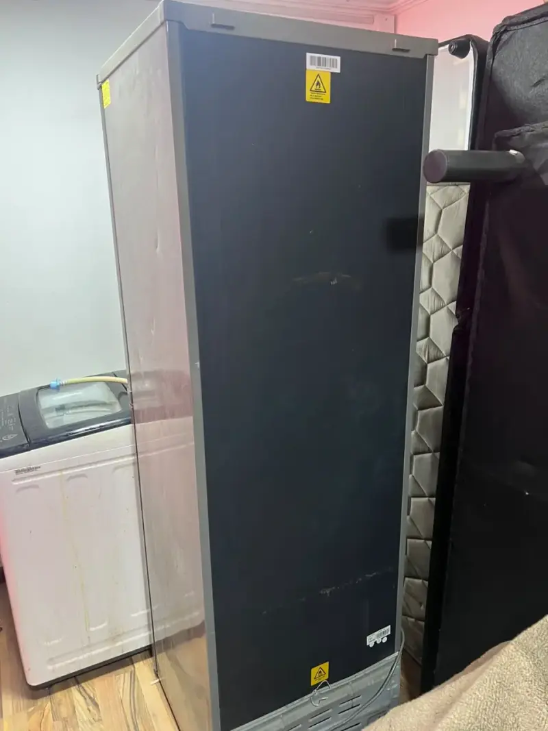 Refrigerador de dos puertas sin uso - 2