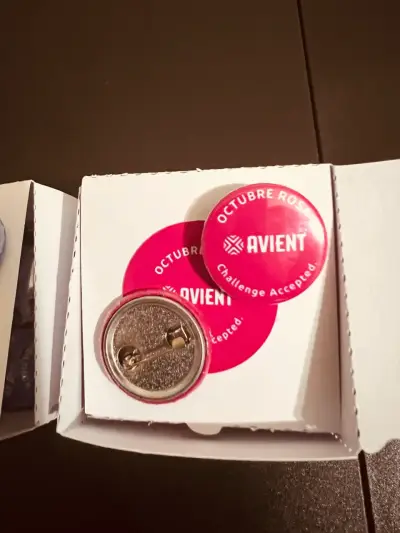 Chapas personalizadas para cumpleaños y eventos - miniatura 2
