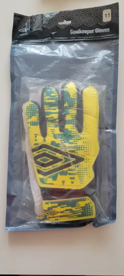 Guantes de arquero Umbro amarillos talla 11 - miniatura 1