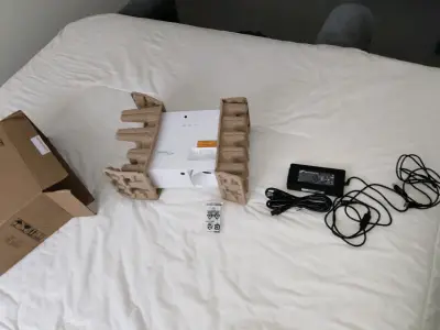 Proyector Optoma con control remoto - miniatura 3
