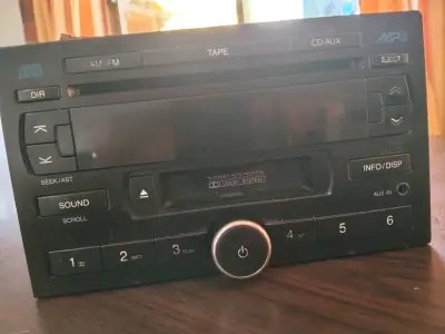 Radio original de Chevrolet Optra CD, Cassette, Au - miniatura 1