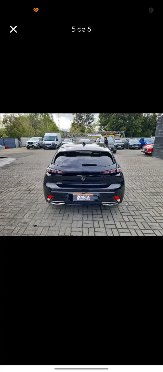 Auto Peugeot 308 negro en buen estado - 4