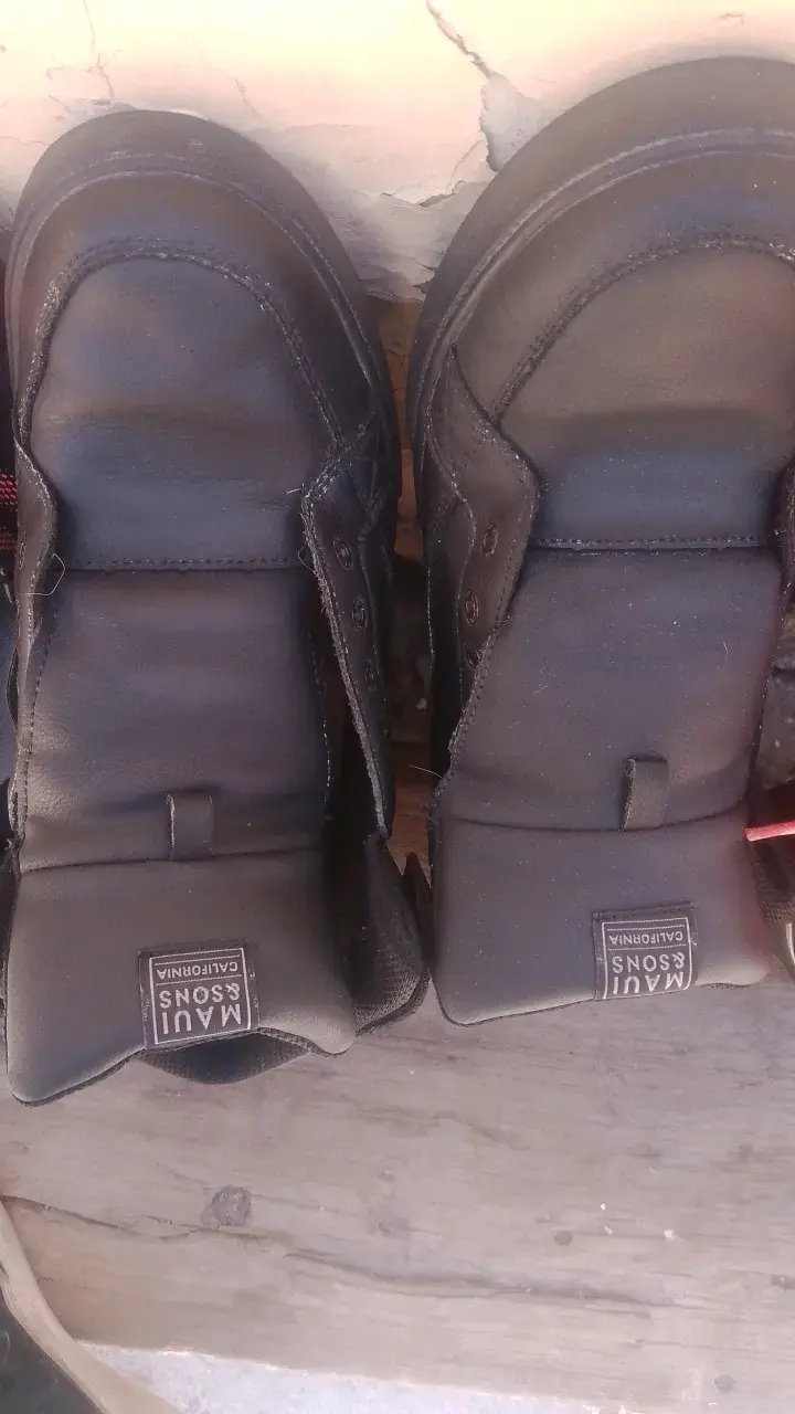 Botas de cuero negro Maui & Sons