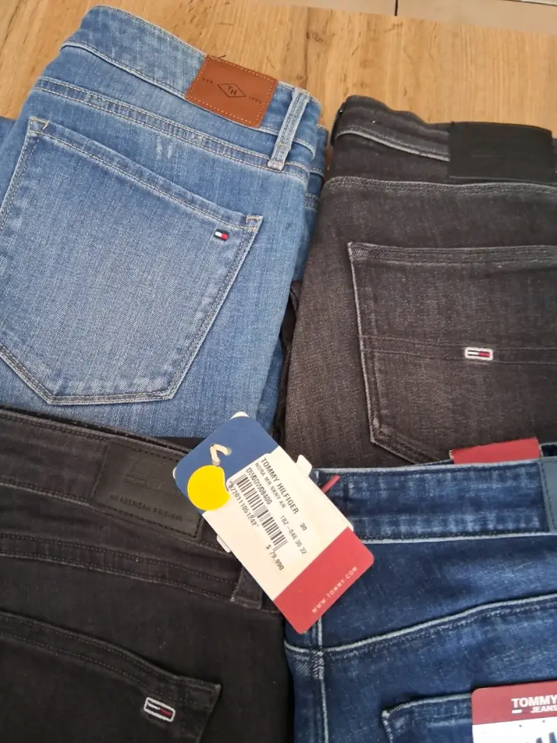 Jeans Tommy Hilfiger para mujer en Varios Colores - 1