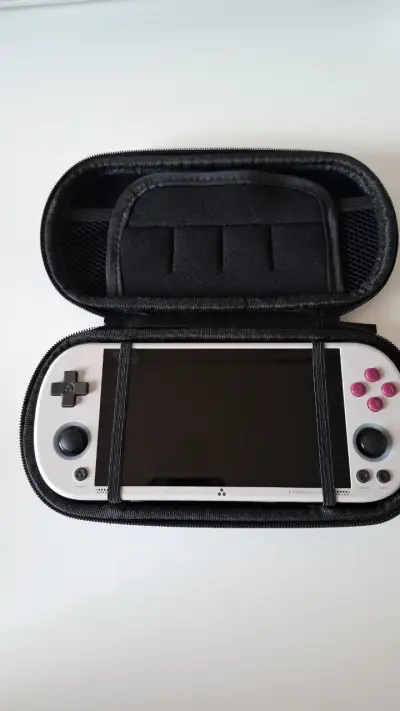 Consola portátil Trimui Smart Pro con estuche - miniatura 1