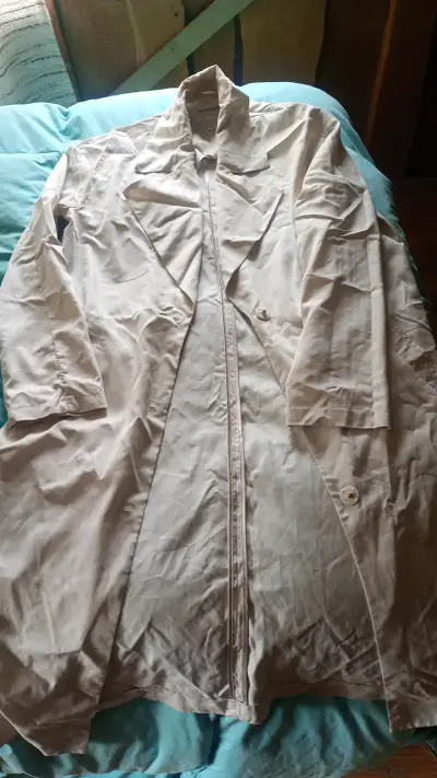 Abrigo largo beige para mujer - miniatura 1