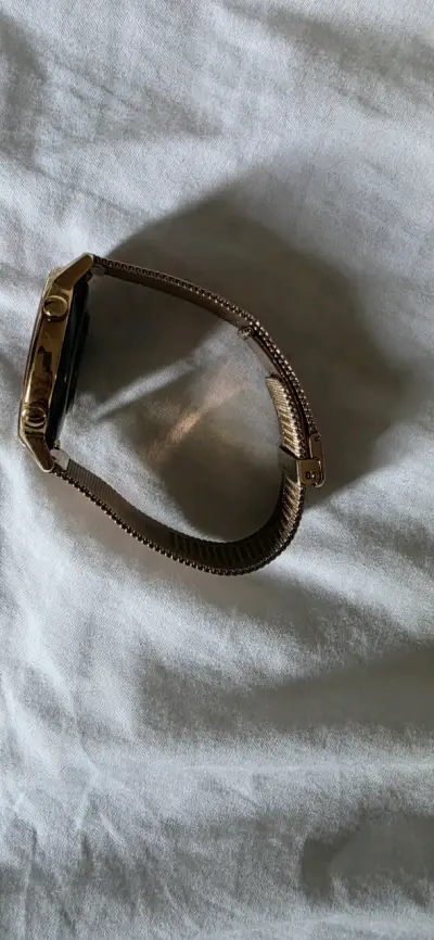 Reloj inteligente Honor con malla metálica - miniatura 2