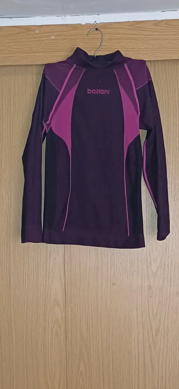 Polera deportiva morada Baziani para mujer - 1