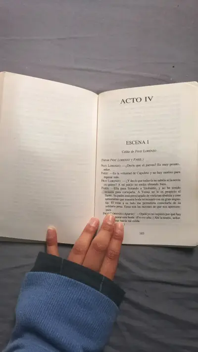 Libro Romeo y Julieta de William Shakespeare - miniatura 2