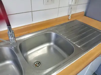Lavaplatos doble de acero inoxidable con escurridor - miniatura 1