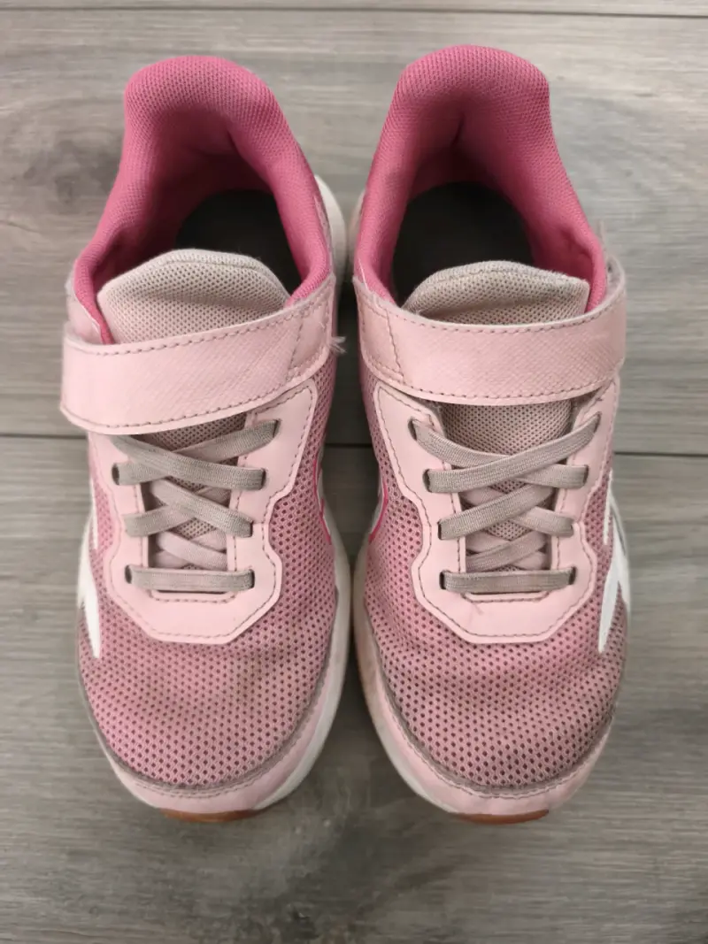 Zapatillas deportivas rosadas para niña - 1