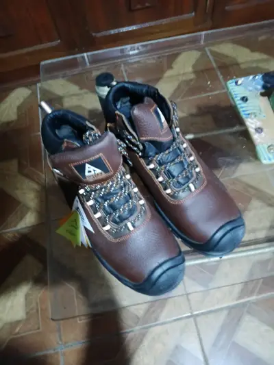 Botas de seguridad marrones con puntera reforzada - miniatura 3