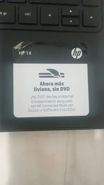 Laptop HP 14 ligera sin DVD y sin cargador - miniatura 2