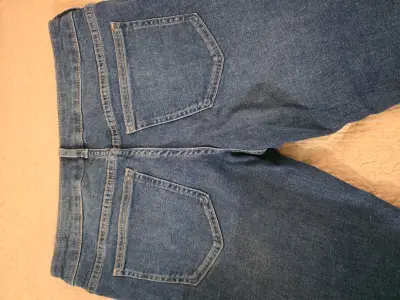 Jeans de mezclilla azul para mujer - miniatura 4