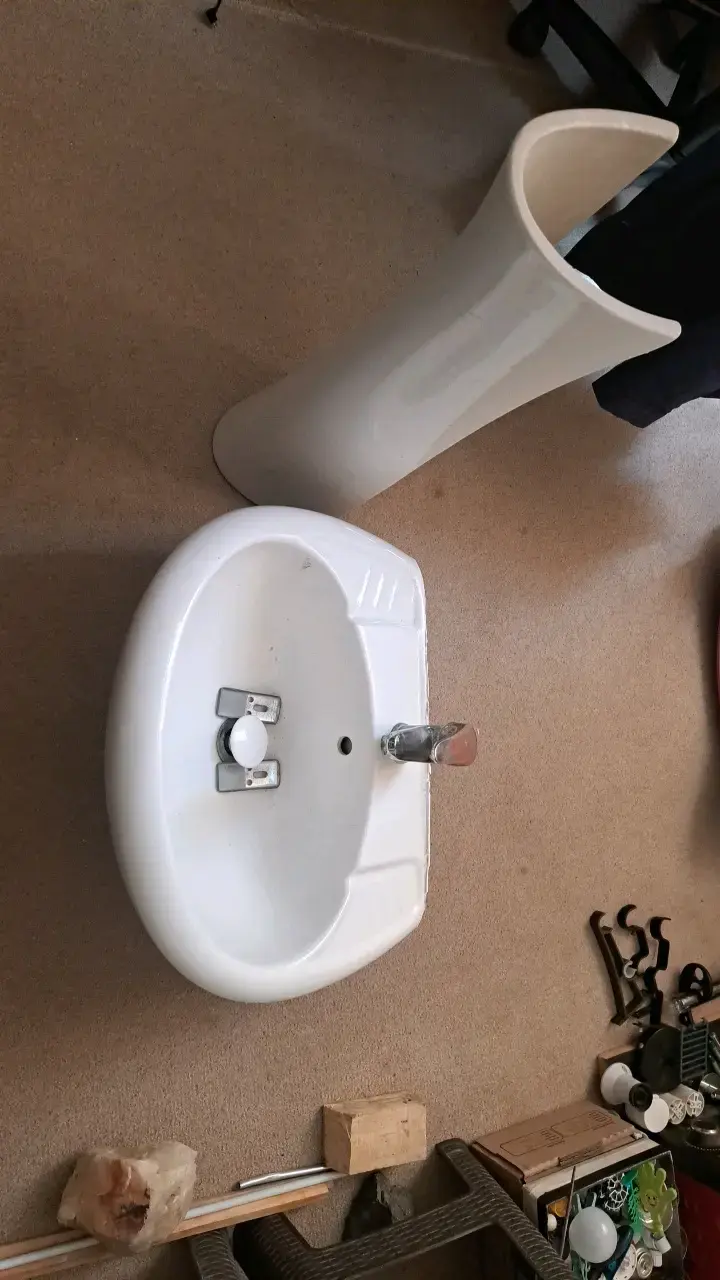 Lavamanos de cerámica con pedestal - 1