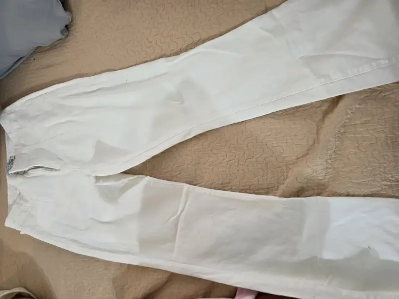 Pantalones blancos de mezclilla mujer - 1
