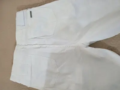 Pantalones blancos de mezclilla mujer - miniatura 4