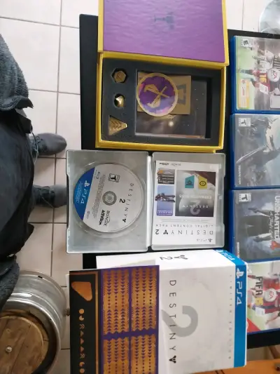 Consola PS4 blanca con juegos incluidos - miniatura 2