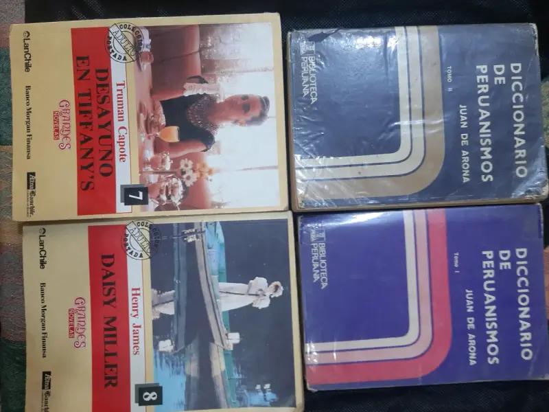 Lote de libros infantiles y juveniles - 2