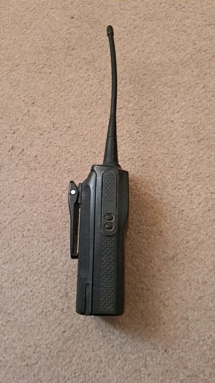 Radio portátil Motorola EP450s en buen estado - 2