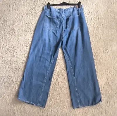 Jeans anchos de mezclilla azul para mujer - miniatura 3